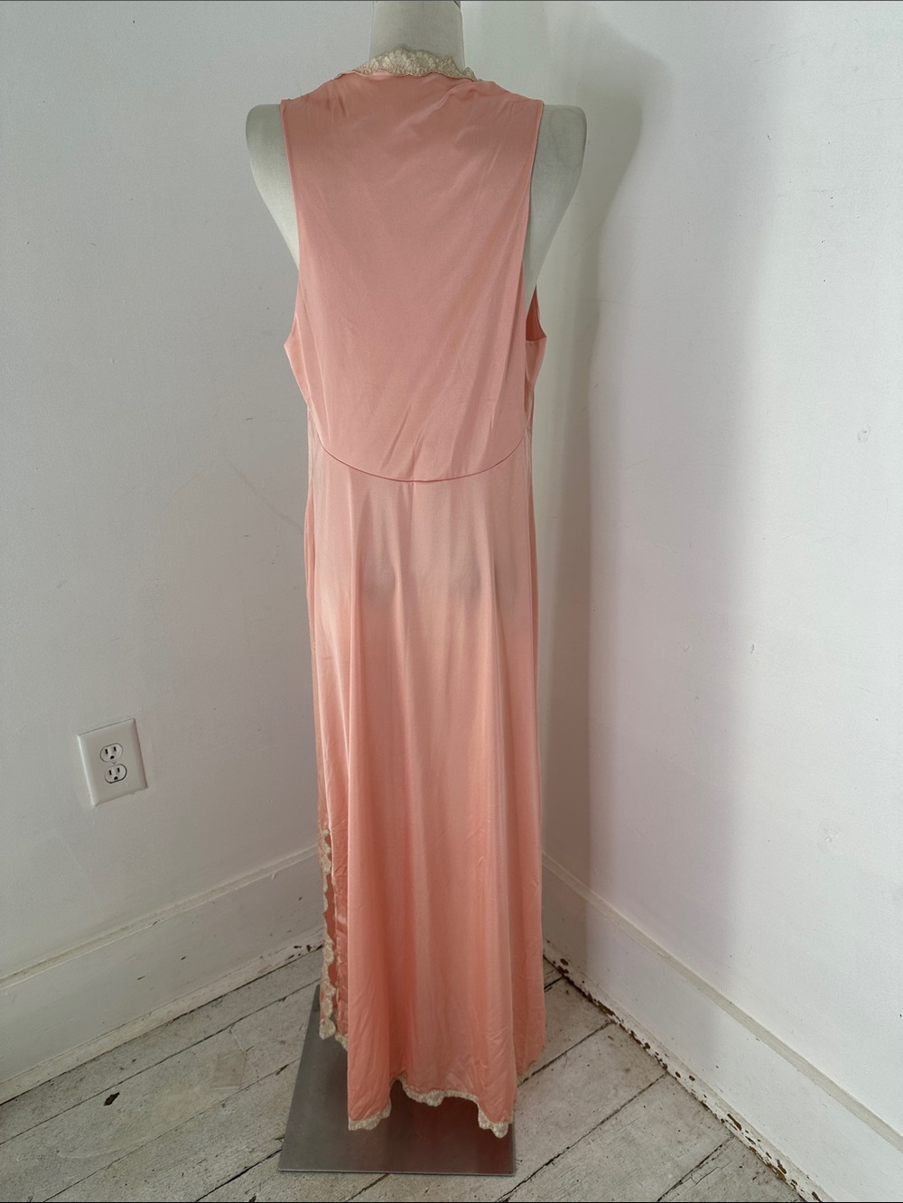 Vintage Peach Satin Lace-Trim Maxi Chemise - Picture 3 of 5